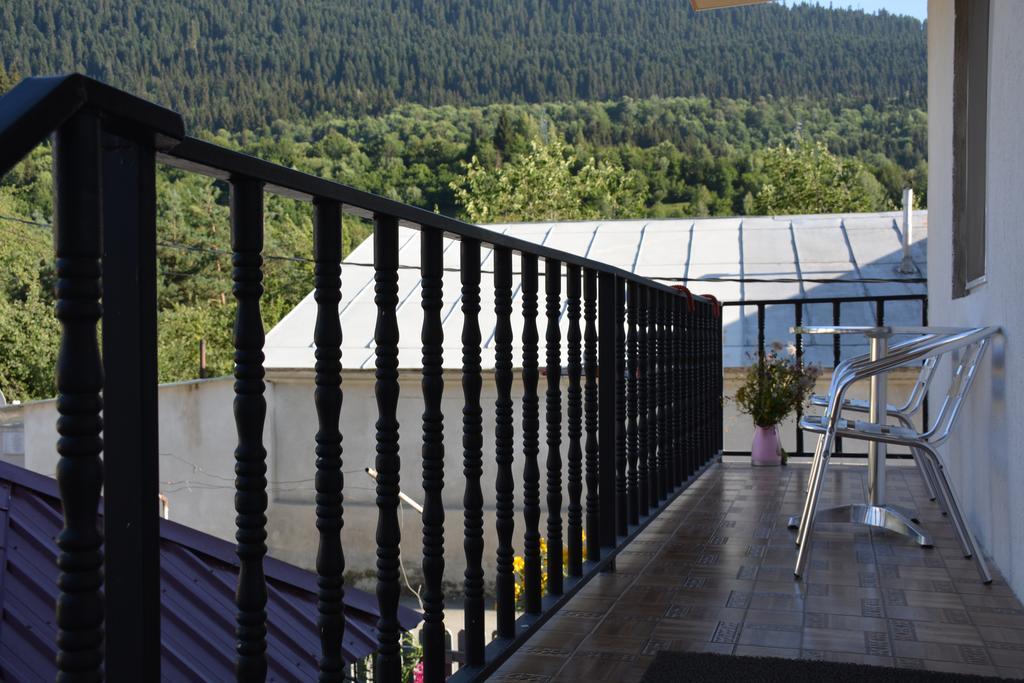 House In Mestia Ngoại thất bức ảnh
