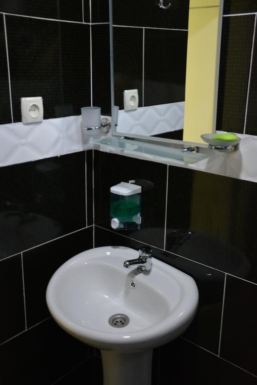 House In Mestia Ngoại thất bức ảnh